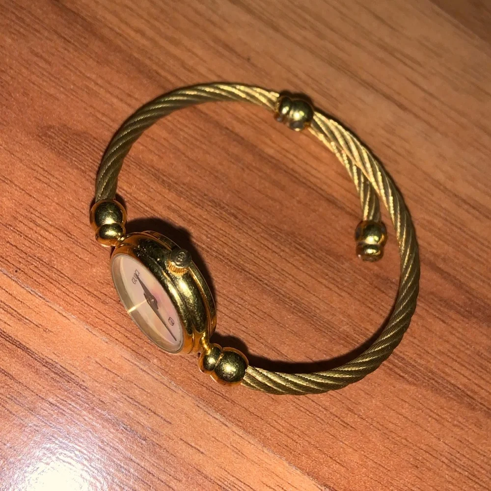 Vintage Gucci Wrap Around Watch